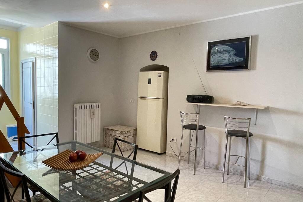 Petinoinapulia - Appartamento Per Famiglie E Amici Bari Exterior foto